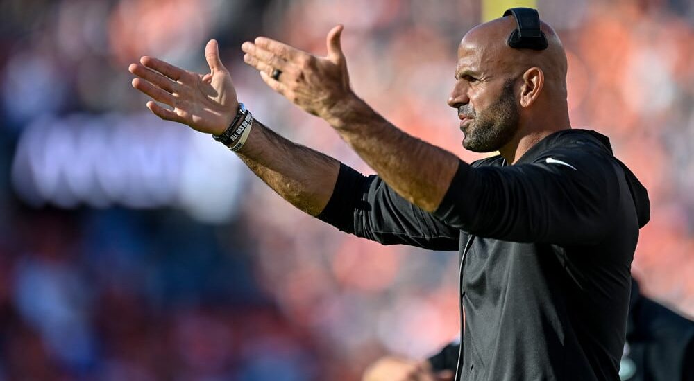 Robert Saleh attempts to win NFL Coach of the Year